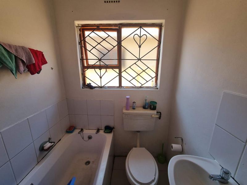 To Let 2 Bedroom Property for Rent in Highbury Western Cape